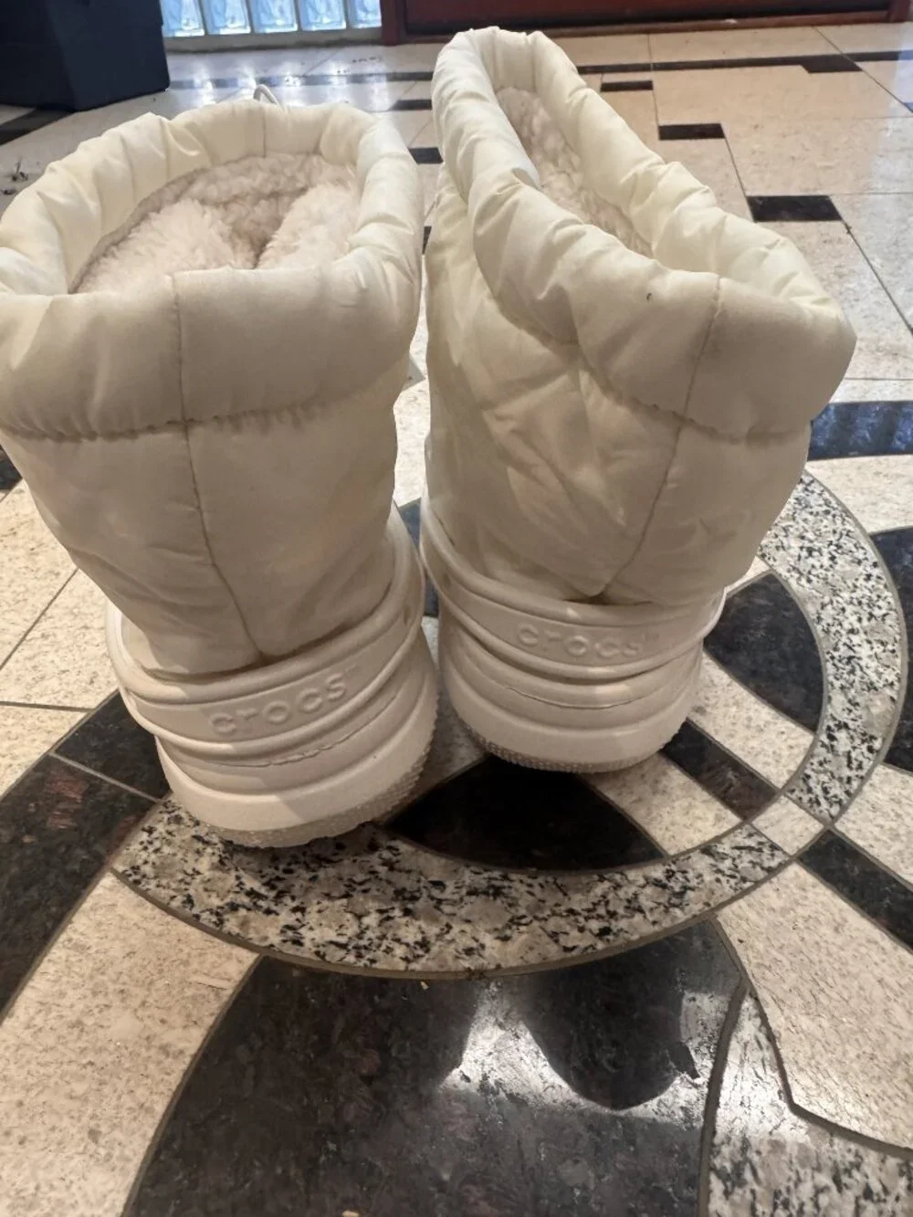 Crocs Classic Lined Neo Puff Boot White Sz 13